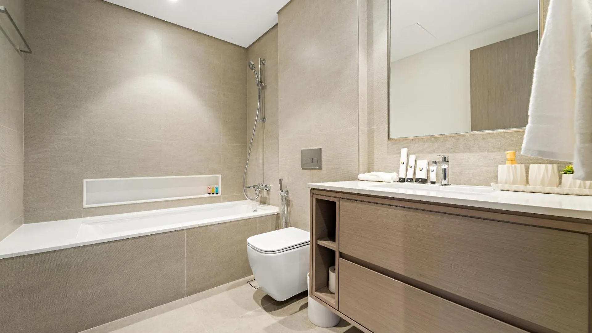 Apartamento Panoramic 2Br With Pool & Burj View Next To Mall Dubai